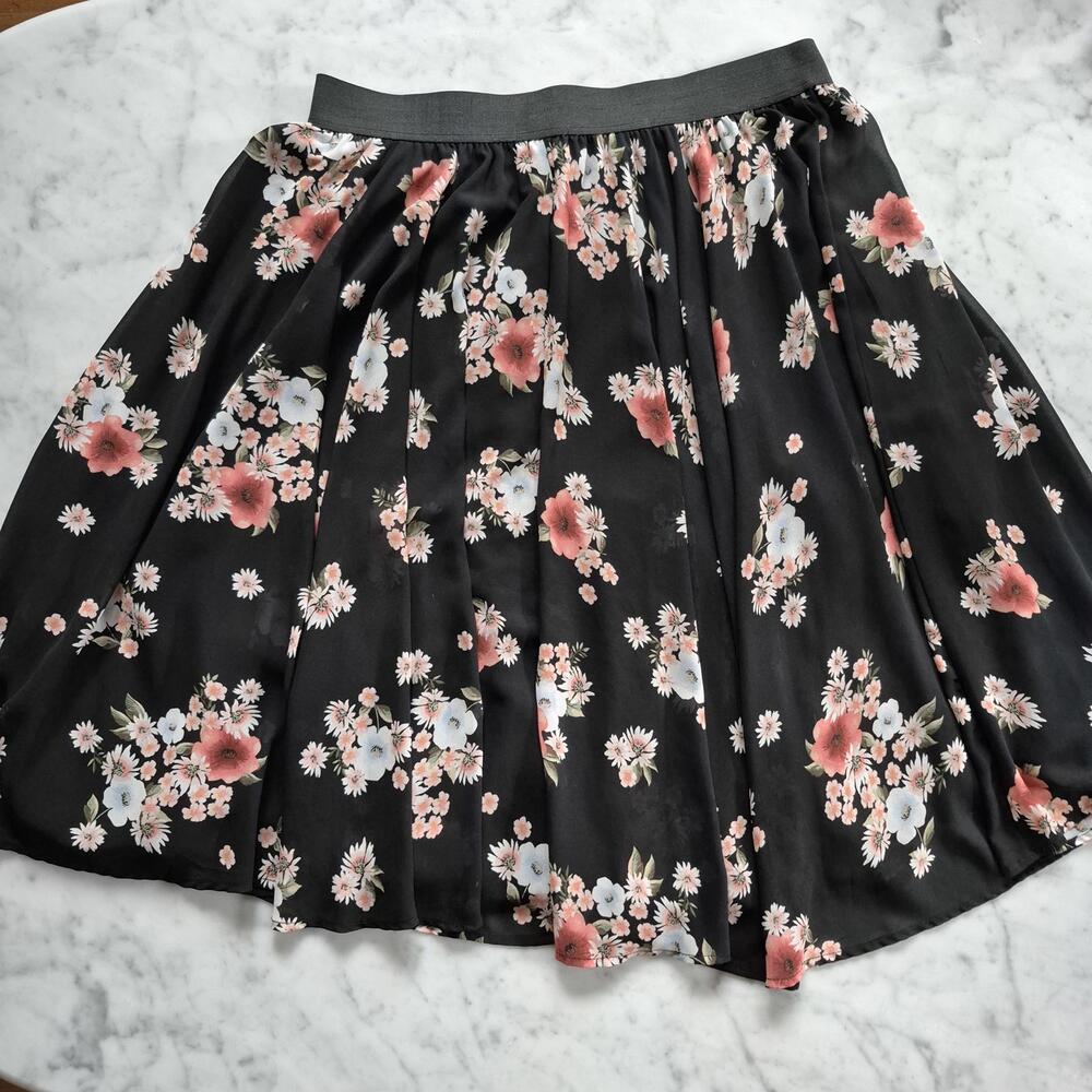 Torrid Midi Skirt Pull-On Elastic Waist Dark Floral Sheer Lined Flowy 14/16 1x
